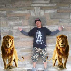 Meet your Posher, Luis